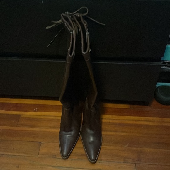 Coach Leather Boots- Barely worn! Only once inside and unfortunately didn’t fit - Picture 3 of 6